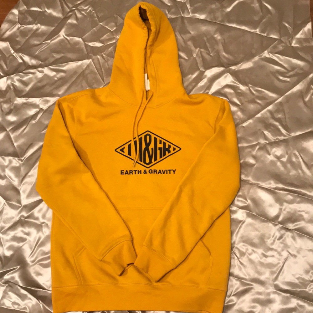 Hoodie earth and gravity